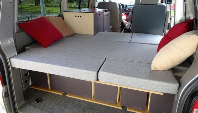 Exemple d'aménagement van pour Transporter T5 avec banquette arrière